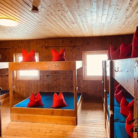 Berggasthof Singerhutte In Hofen, Reutte ホテル