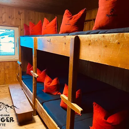 Berggasthof Singerhutte In Hofen, Reutte Otel *